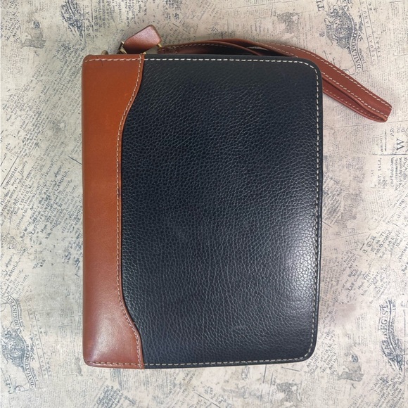 Franklin Quest Vintage Zipper around binder, leather cover